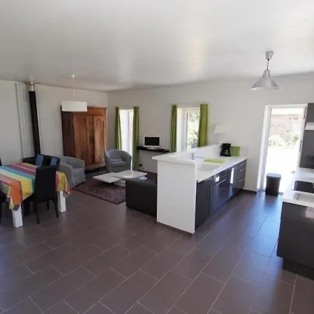 House Les Pantieres בית נופש